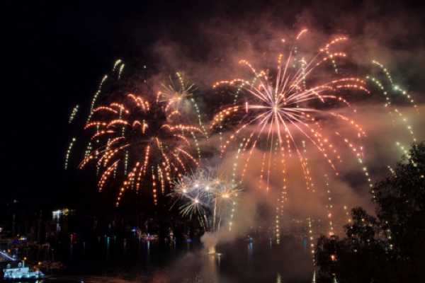 27 August 2022 - 21:11:08

------------------
Dartmouth Regatta 2022 fireworks